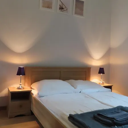 Hotel Dobry Zakatek Dom Rekolekcyjny Konstancin-Jeziorna Exteriér fotografie