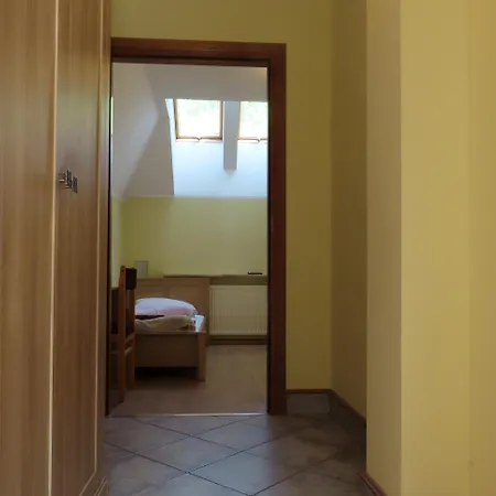 Hotel Dobry Zakatek Dom Rekolekcyjny Konstancin-Jeziorna Exteriér fotografie