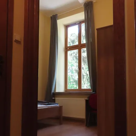 Hotel Dobry Zakatek Dom Rekolekcyjny Konstancin-Jeziorna Exteriér fotografie