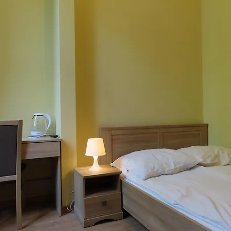 Hotel Dobry Zakatek Dom Rekolekcyjny Konstancin-Jeziorna Exteriér fotografie