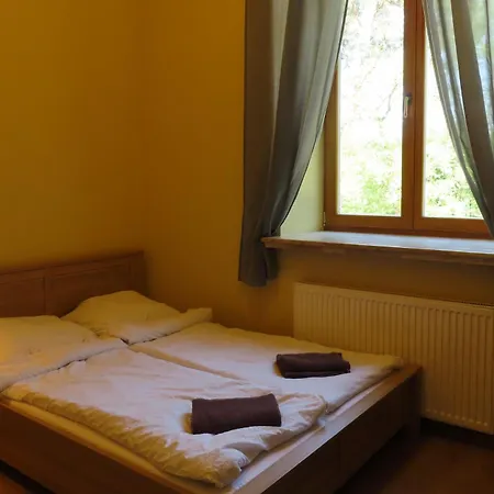 Hotel Dobry Zakatek Dom Rekolekcyjny Konstancin-Jeziorna Exteriér fotografie