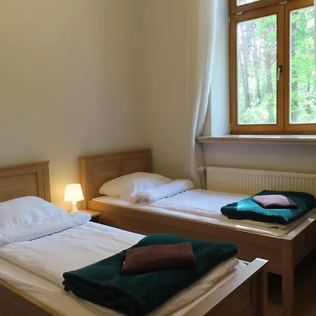 Hotel Dobry Zakatek Dom Rekolekcyjny Konstancin-Jeziorna Exteriér fotografie