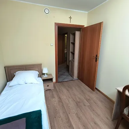 Hotel Dobry Zakatek Dom Rekolekcyjny Konstancin-Jeziorna Exteriér fotografie
