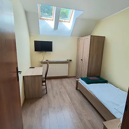 Hotel Dobry Zakatek Dom Rekolekcyjny Konstancin-Jeziorna Exteriér fotografie