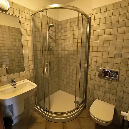 Hotel Dobry Zakatek Dom Rekolekcyjny Konstancin-Jeziorna Exteriér fotografie