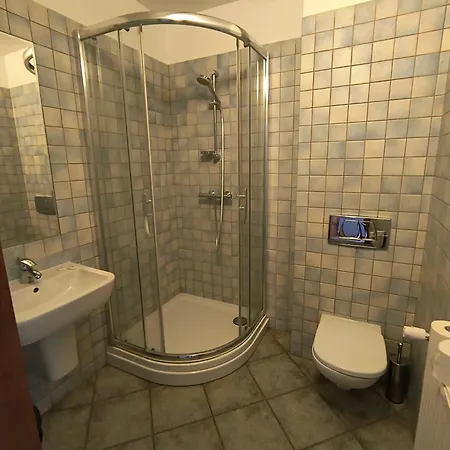 Hotel Dobry Zakatek Dom Rekolekcyjny Konstancin-Jeziorna Exteriér fotografie