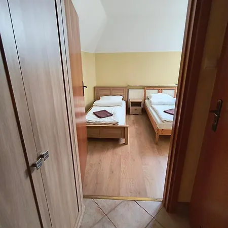 Hotel Dobry Zakatek Dom Rekolekcyjny Konstancin-Jeziorna Exteriér fotografie