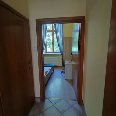 Hotel Dobry Zakatek Dom Rekolekcyjny Konstancin-Jeziorna Exteriér fotografie