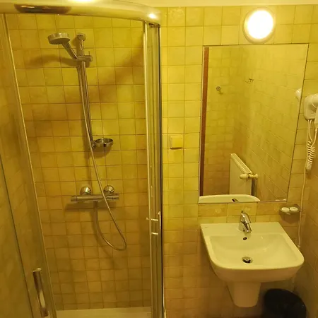 Hotel Dobry Zakatek Dom Rekolekcyjny Konstancin-Jeziorna Pokoj fotografie