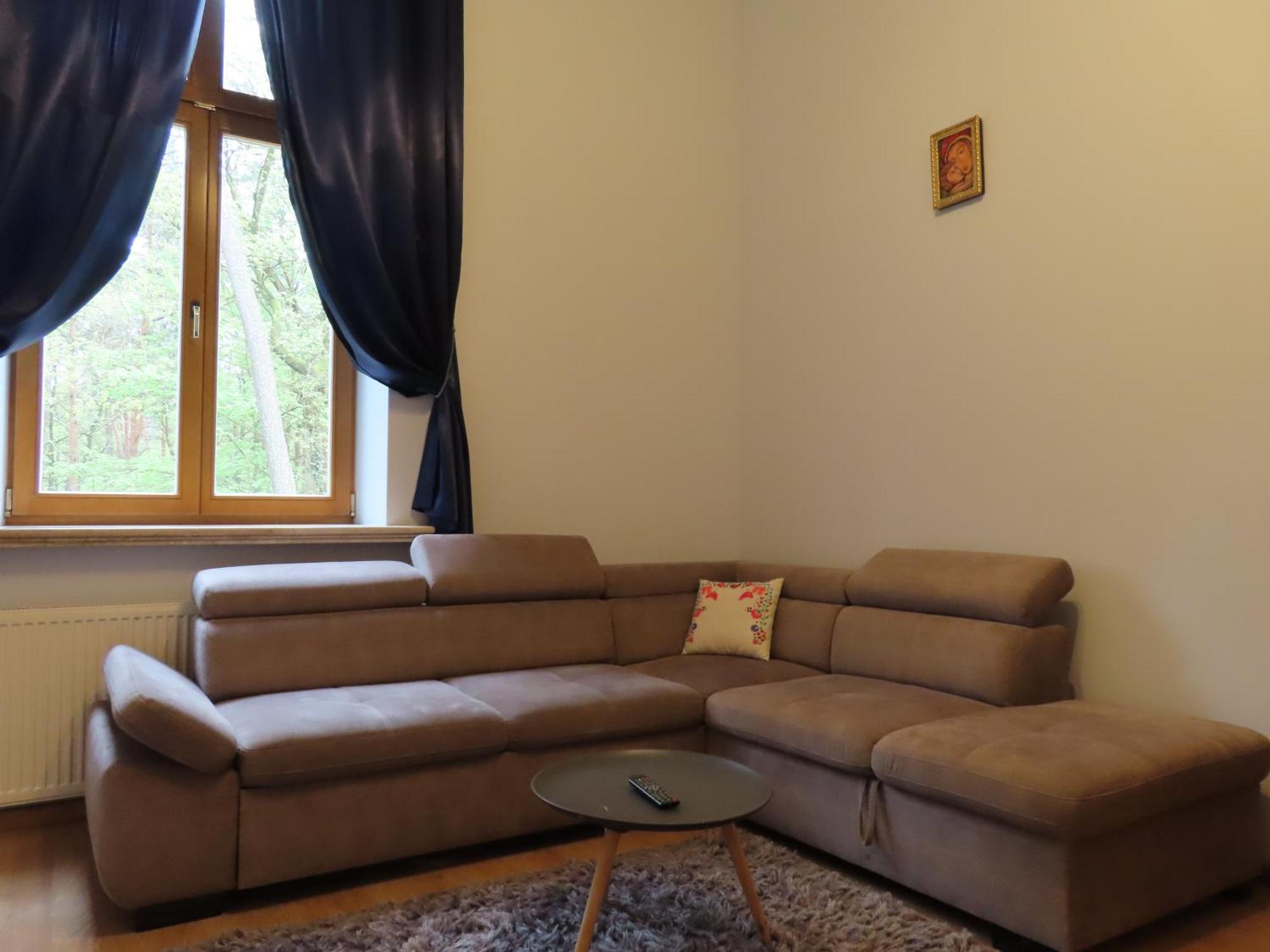 Dobry Zakatek Dom Rekolekcyjny 3*